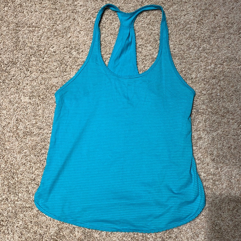 Lululemon lose fitting tank size 6